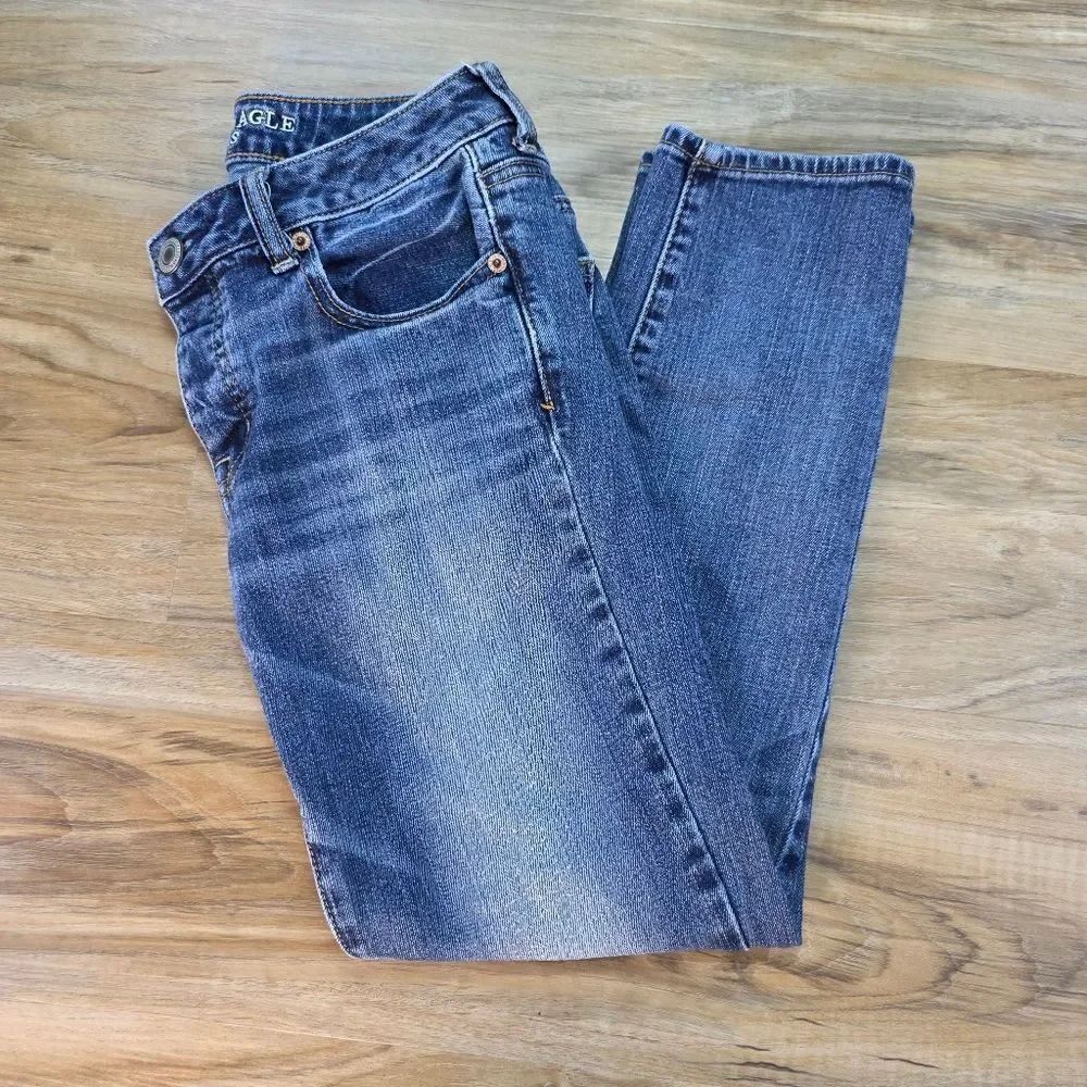 💛American Eagle Blue Boy Crop Stretch Jeans Size 0